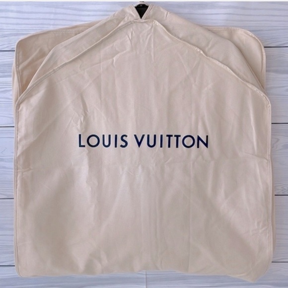 Louis Vuitton Beige full Garment Cover - Picture 6 of 12